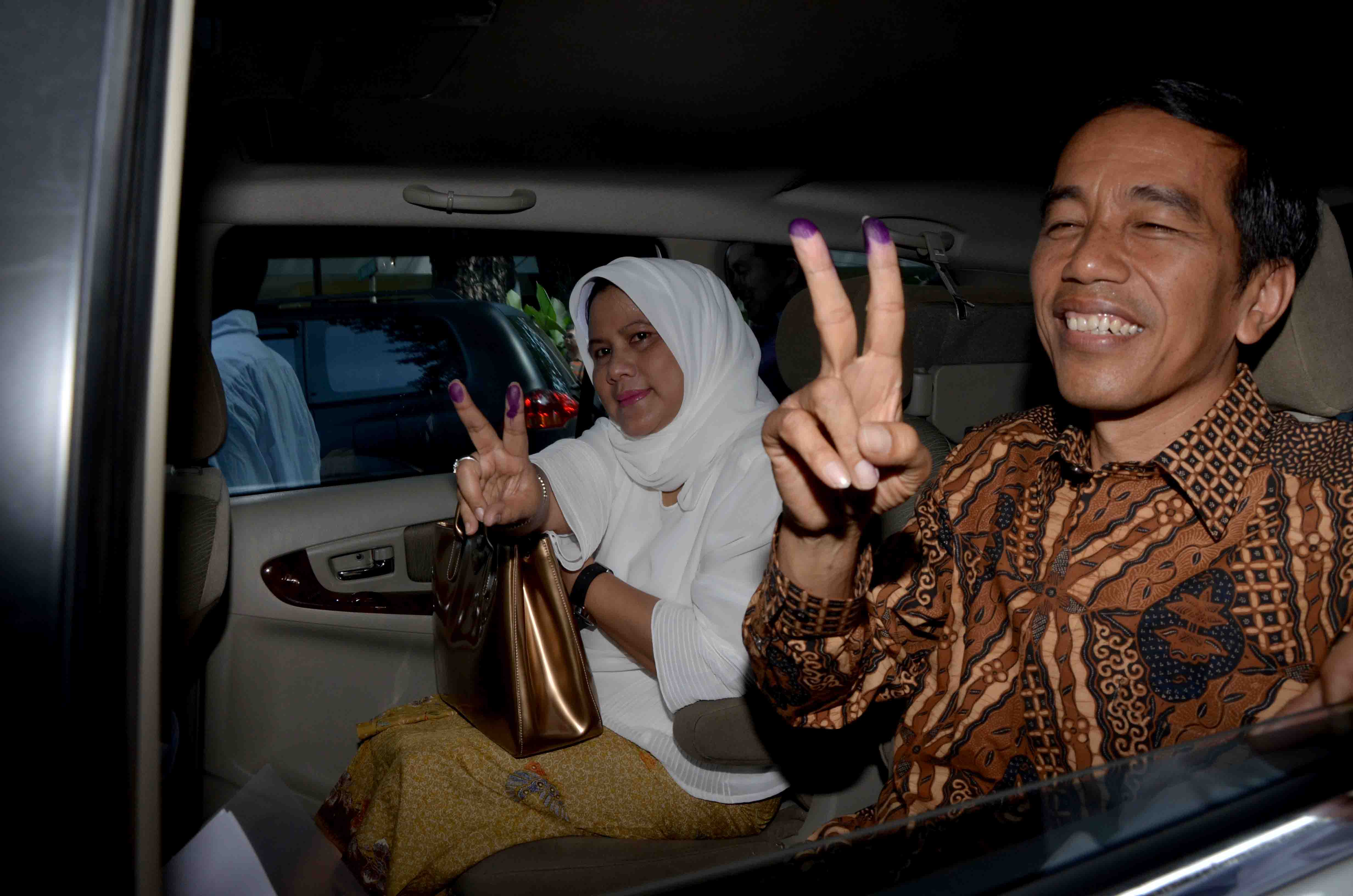 87Joko Widodo & Iriana (13).jpg